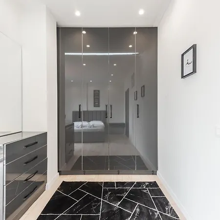 Mumba Apartments By Kondo Stays Tirana Exterior photo
