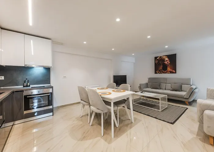 Mumba Apartments By Kondo Stays